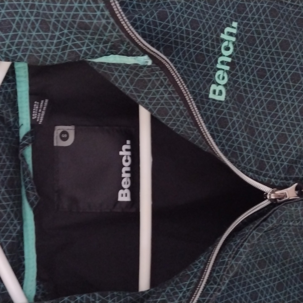Bench Light Jacket - Picture 3 of 8